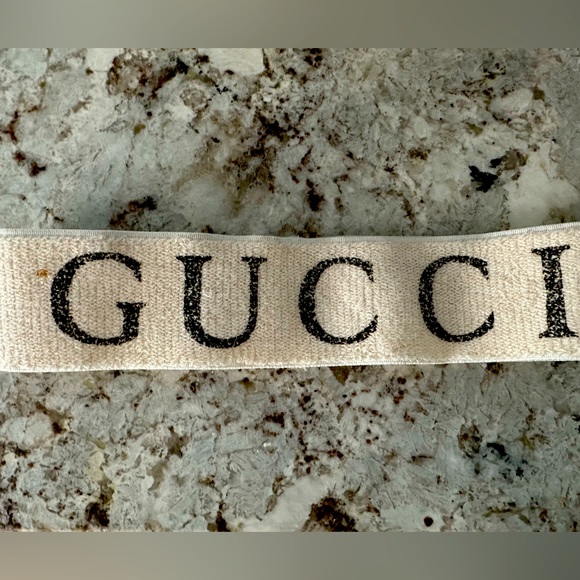 ✨Authentic GUCCI Headband❤️ - Picture 2 of 6